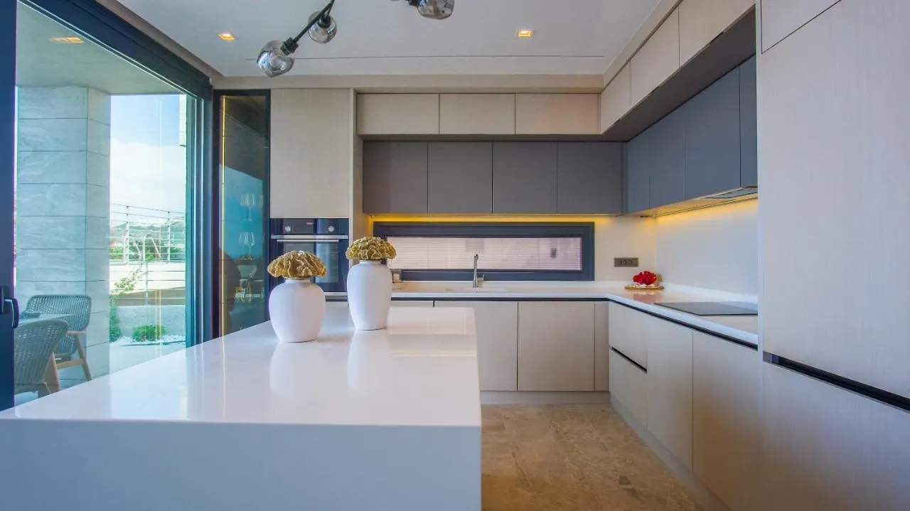 Luxe Villa בודרום